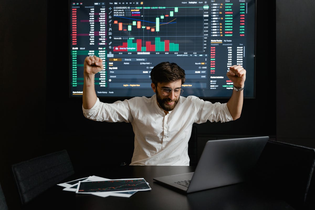 Tom Lee says bear market is over if Bitcoin closes May above $76,000